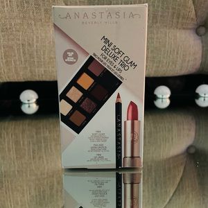 Anastasia Mini Soft Glam Deluxe Duo